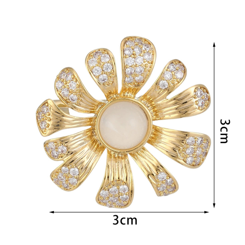 Слънчогледова медна брошка с цирконова вложка, микро паве — женски стил, серия Принцеса