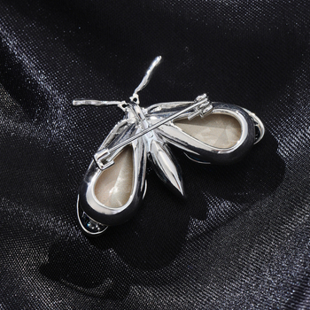 Moteriška bičių formos segė iš vario, su cirkonais, su deimantų įdėjimu, Princesių serija