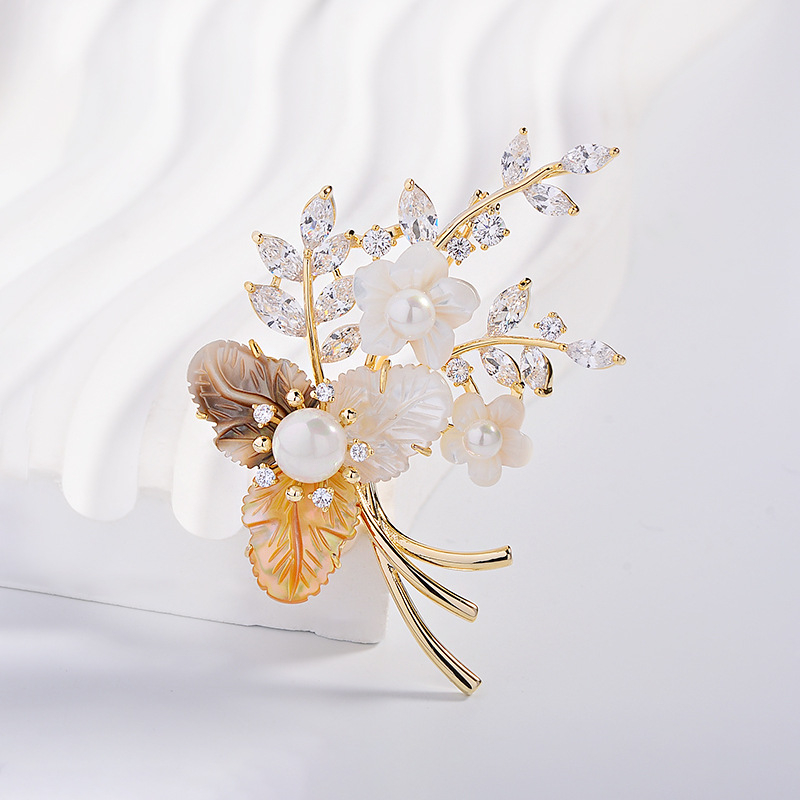 Καρφίτσα από χαλκό, σε σχήμα λουλουδιού, ηλεκτροπλατίζ, κομψό γυναικείο αξεσουάρ (Κωδ. Xr03844)