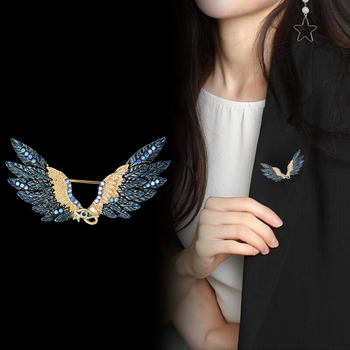 Κάρφι με φτερά από κράμα ψευδαργύρου με ηλεκτροχρωμία – διακόσμηση, μνήμη και δώρο