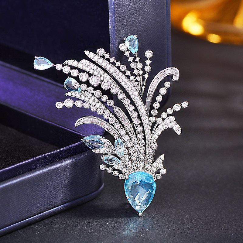 Rézből készült bross, női és virág alakú, elektropolírozott felülettel, 2025 nyári kiadás, elegáns stílus