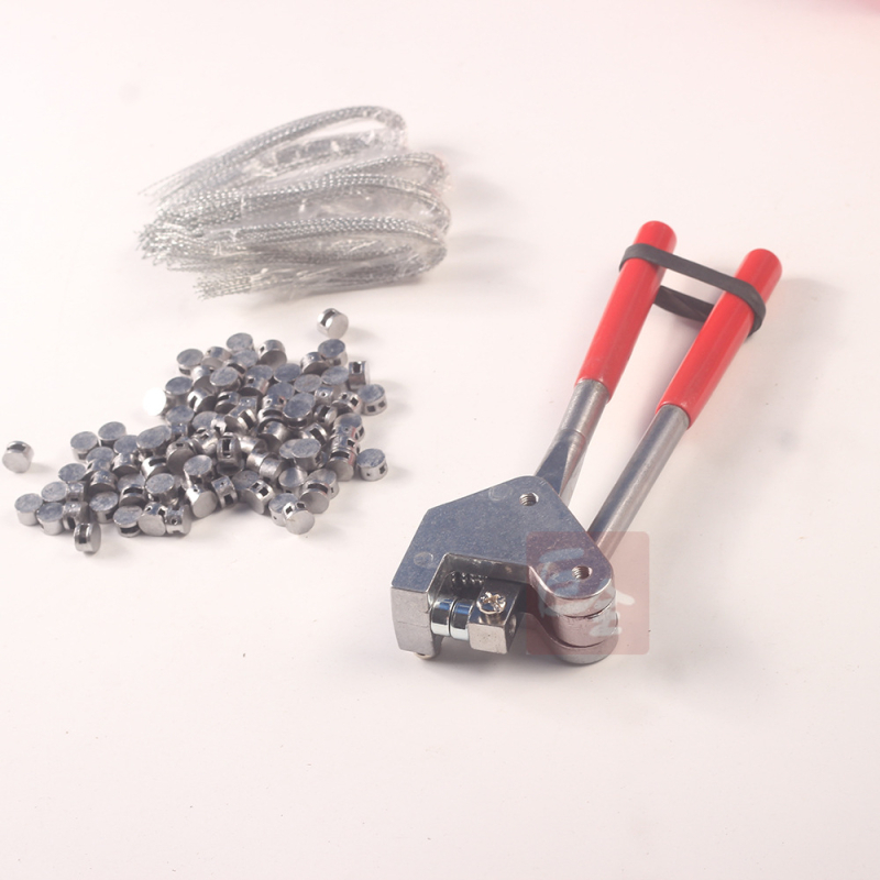 Ólompecsét fogó készlet ólompecséttel és vezetékével – modellek QF-10008 és 10015.5, csomagoláshoz, krimp kapcsolattal, anyag: ólom, súly: 0,55 kg