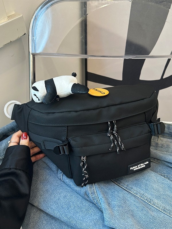 Crossbody táska — városi egyszerűség, nylon, poliészter bélés, dumpling bag stílus, mindennapi használat