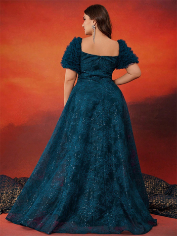 Vakarinė suknelė A linijoje su kvadratiniu iškirpte, trumpomis rankovėmis, kaulinė juosmens linija, poliesteris, audinio sudėtis 95%+