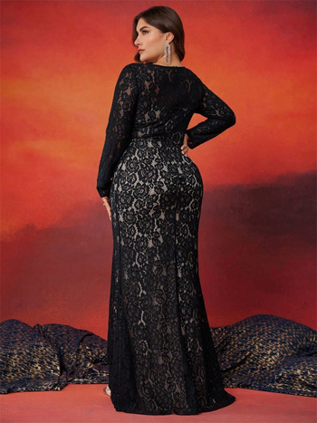 Elegantiška vakarinė suknelė iš poliesterio (95%+), su apvalia kaklo iškirpte ir ilgomis rankovėmis, tinkama vakarėliams