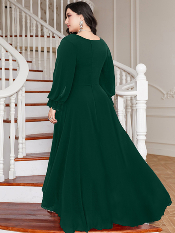 V-образно деколте, lantern ръкав, шифонена рокля с талиеви плисиета, дълга А-линия