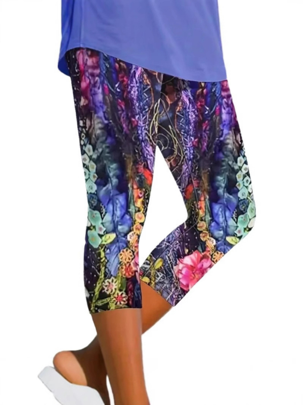 Ženske Capri legice s floralnim 3D uzorkom, krojene, uski kroj, visoka elastičnost, poliester s spandexom