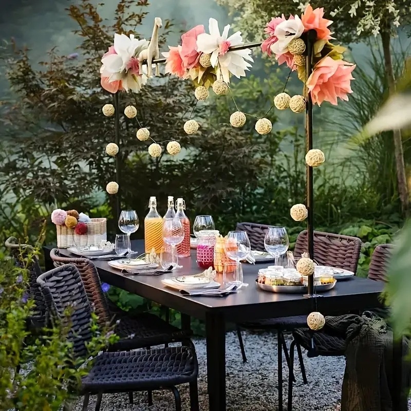 Fém asztali íves háttértartó, spirálos kialakítású, születésnapi partira — modern minimalist stílus