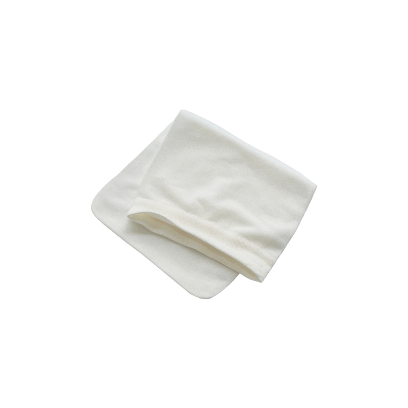 Príslušenstvo na čistenie bazéna: ponožky pre filtr, ponožky pre skimmer, kryt na odpadky, antifouling kryt filtra