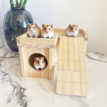 Medinis hamsters namelis su laipteliu, platforma ir labirinto tuneliu – MUxun hamsters reikmenys, svoris 530 g