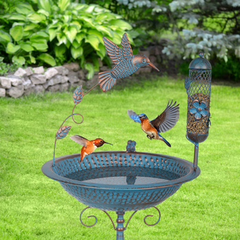Željezni kupalište za ptice, dekorativno za vanjsku baštu, poluručni i polu-mehanički dizajn (Materijal: Željezo; Oblik: poluručni i polumehanički; Namjena: vanjski vrt)
