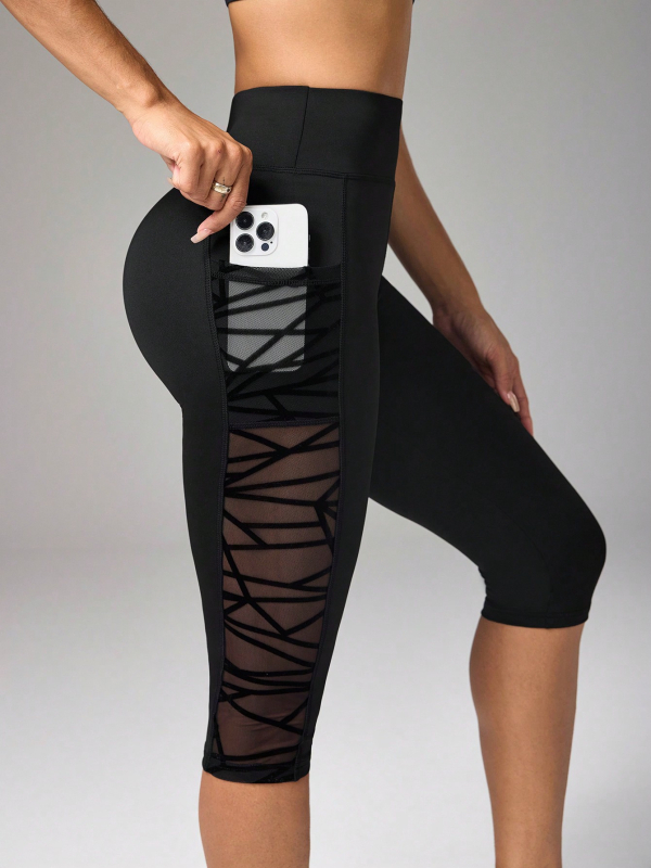 Jóga szűk fazonú cropped nadrág, poliészter-spandex keverék, 80-90% poliészter, magas elasztikusság