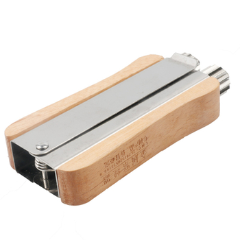 Εργαλείο μελισσοκομίας για τέντωμα σύρματος σε πλαίσια φωλιών — Ανοξείδωτο ατσάλι, Ξύλινο χερούλι, Χαλκό ματι