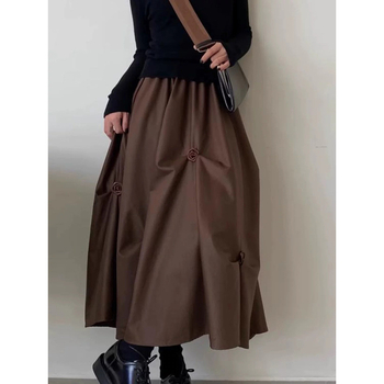 Βαμβαρινή φούστα Α-γραμμής με υψηλή μέση, midi μήκος, 3D φλοράλ σχέδιο και ακανόνιστες πιέτες, 70–80% βαμβάκι