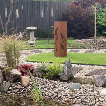 Üreges vas oszlop kerti dekoráció – páfránylevél mintázatú vasból, modern egyszerű stílus