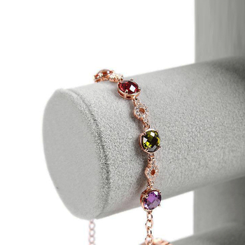 Τριόροφος πάγκος προβολής κοσμημάτων από φλάνελ – για βραχιόλια, ρολόγια και κολιέ, υψηλής ποιότητας