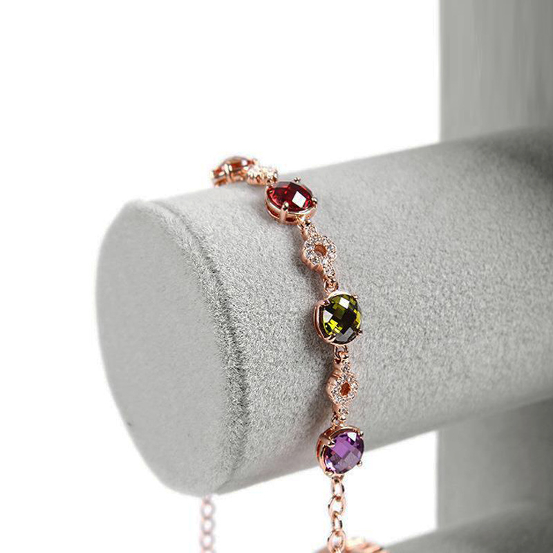 Τριόροφος πάγκος προβολής κοσμημάτων από φλάνελ – για βραχιόλια, ρολόγια και κολιέ, υψηλής ποιότητας