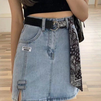 Рокля с колан, изкуствена кожа, сплавна катарама, закопчаване с двойна халка, ширина на колана 2–4 cm