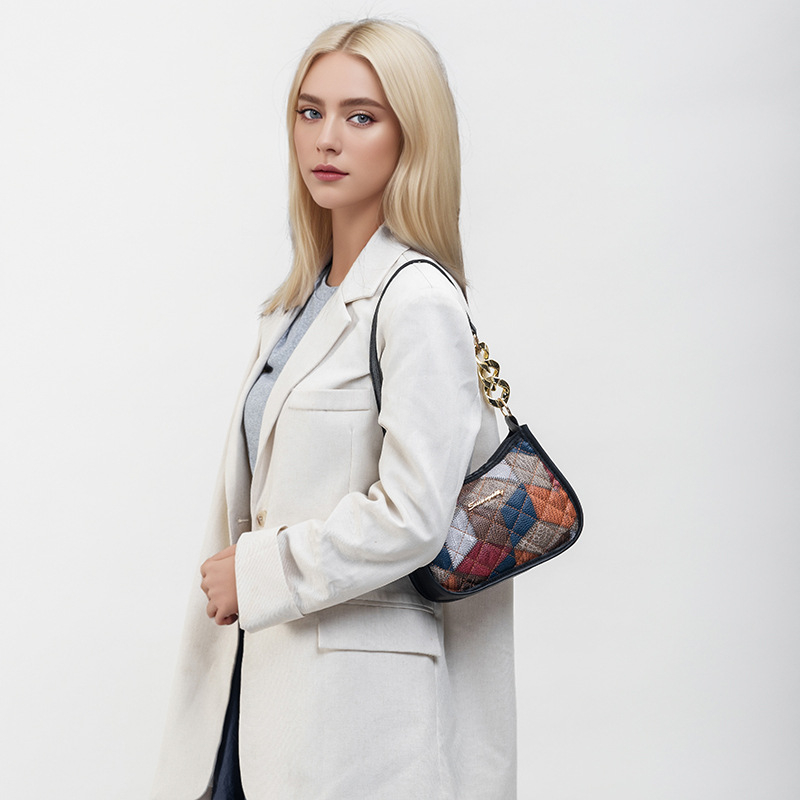 Underarm PU táska kockás dizájnnal, cipzáras záródás, dumpling alakú, belső zsebek telefonhoz és ID-hez