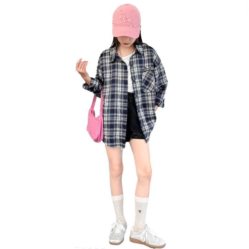 Meitenēm paredzēts rakstains krekliņš ar polo apkakli, garām piedurknēm, kokvilna, brīvs piegriezums