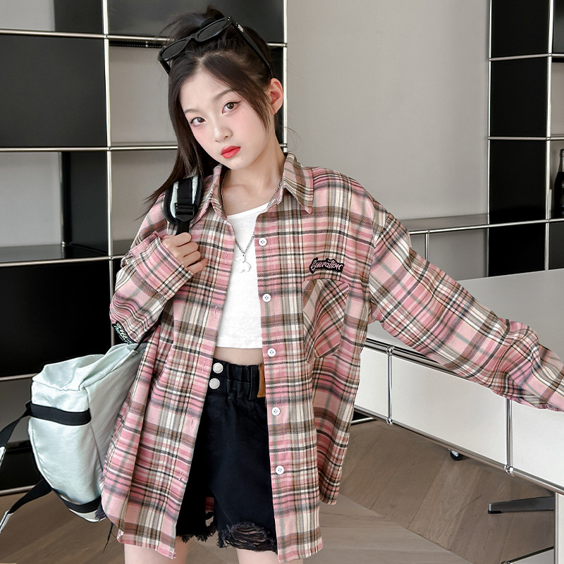 Meitenēm paredzēts rakstains krekliņš ar polo apkakli, garām piedurknēm, kokvilna, brīvs piegriezums