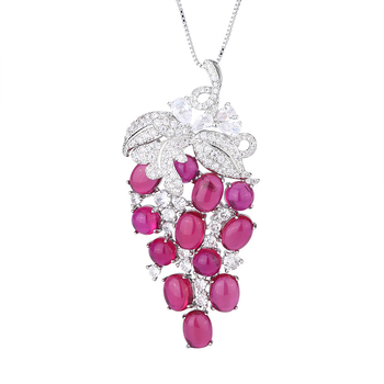 Κολιέ με χαλκό κουτιαστή αλυσίδα • μενταγιόν από ανάμικτους λίθους • διπλής χρήσης καρφίτσα • βάρος 13,9 g • λανσάρισμα: Χειμώνας 2024