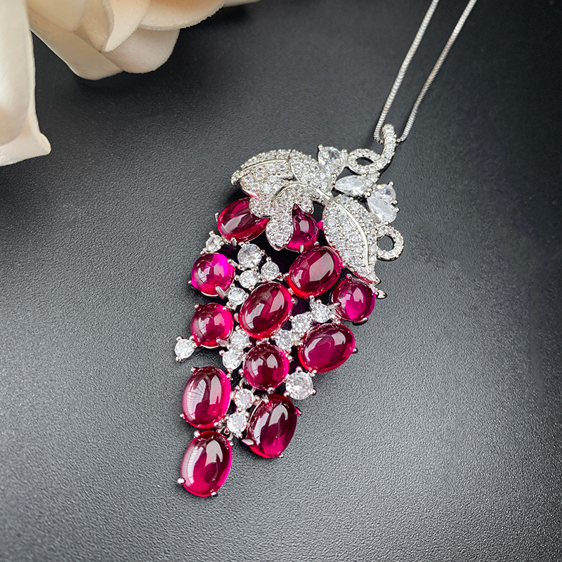 Rézbox láncú nyaklánc, medál kevert kövekkel, dupla használatú bross, 13,9 g, tél 2024 kiadás