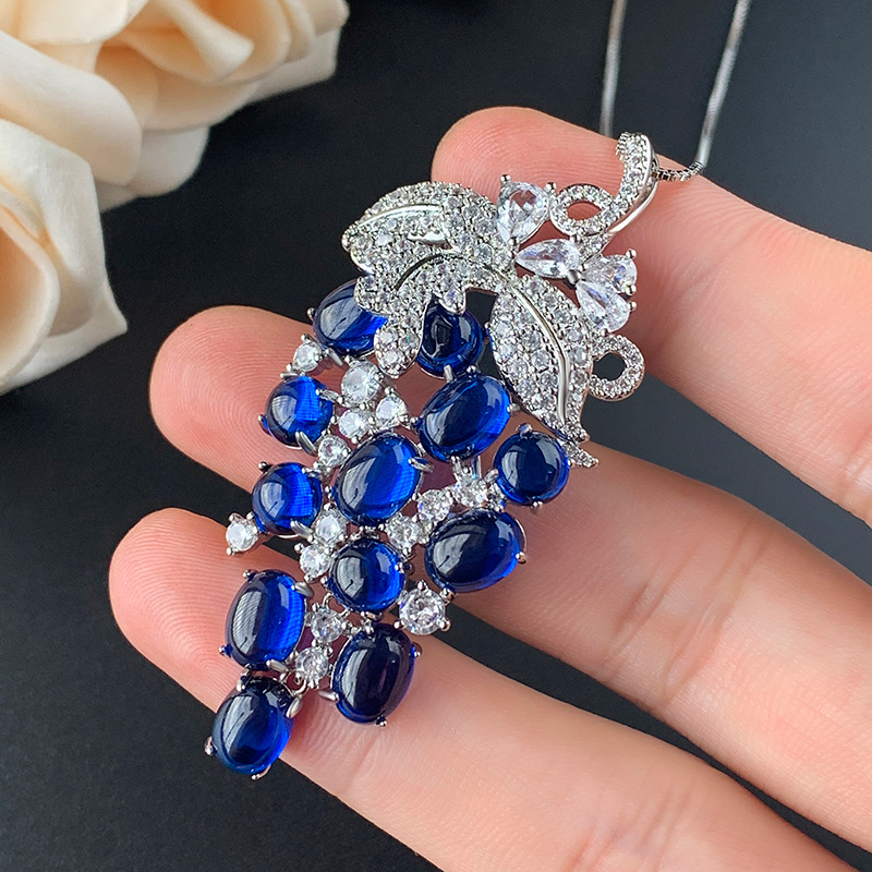 Rézbox láncú nyaklánc, medál kevert kövekkel, dupla használatú bross, 13,9 g, tél 2024 kiadás