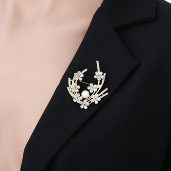 Cuprinė segė gėlės formos su cirkono įdėklu ir ametisto kristalais