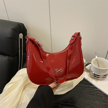 Női underarm táska vállon — városi minimalista stílus, horizontális négyzetes forma (PU anyag, cipzár, poliészter bélés)