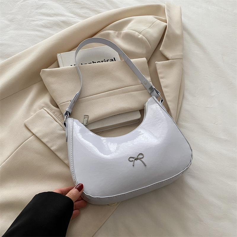 Női underarm táska vállon — városi minimalista stílus, horizontális négyzetes forma (PU anyag, cipzár, poliészter bélés)