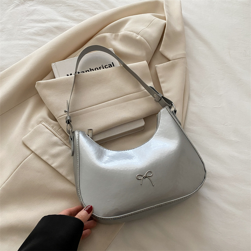 Női underarm táska vállon — városi minimalista stílus, horizontális négyzetes forma (PU anyag, cipzár, poliészter bélés)