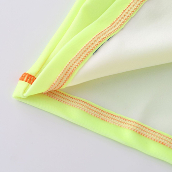 Παιδικό μαγιό γρήγορου στεγνώματος; 82% πολυεστέρας; βάρος 280 γρ; επένδυση με 5% σπαντέξ; κατάλληλο για ηλικίες 2–8 ετών.