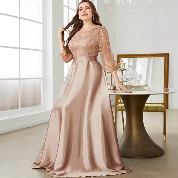 Vakarinė suknelė su ilgu sijonu, liemens linija vidutinė, reguliarūs rankogaliai, U formos kaklo iškirptė