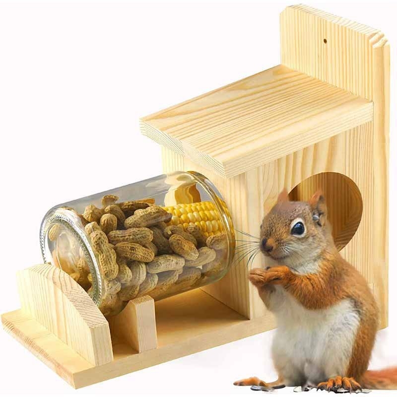 Дървена хранилка за катерици за външен двор — Материал: дърво; Употреба: универсална; Настолен занаятчийски декоративен елемент