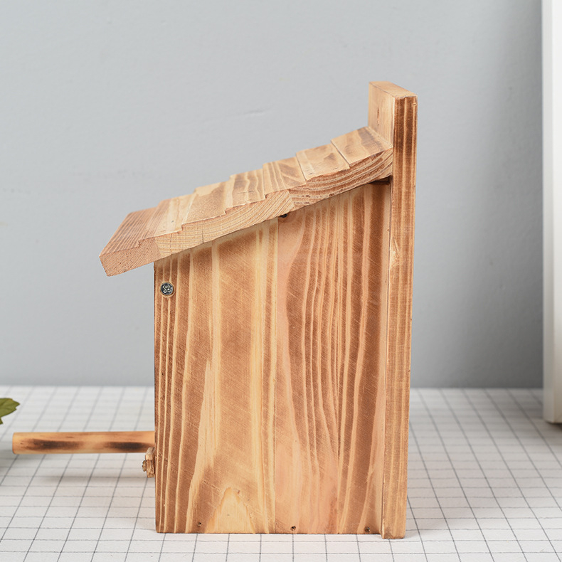 Tömör fenyőfa papagájtenyésztő doboz — madárfészek beltéri és kültéri használatra, modern minimalista stílus, testre szabható dekoratív minta