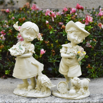 Moonlight műgyanta szobor – karakterek beltéri és kültéri dekorációhoz