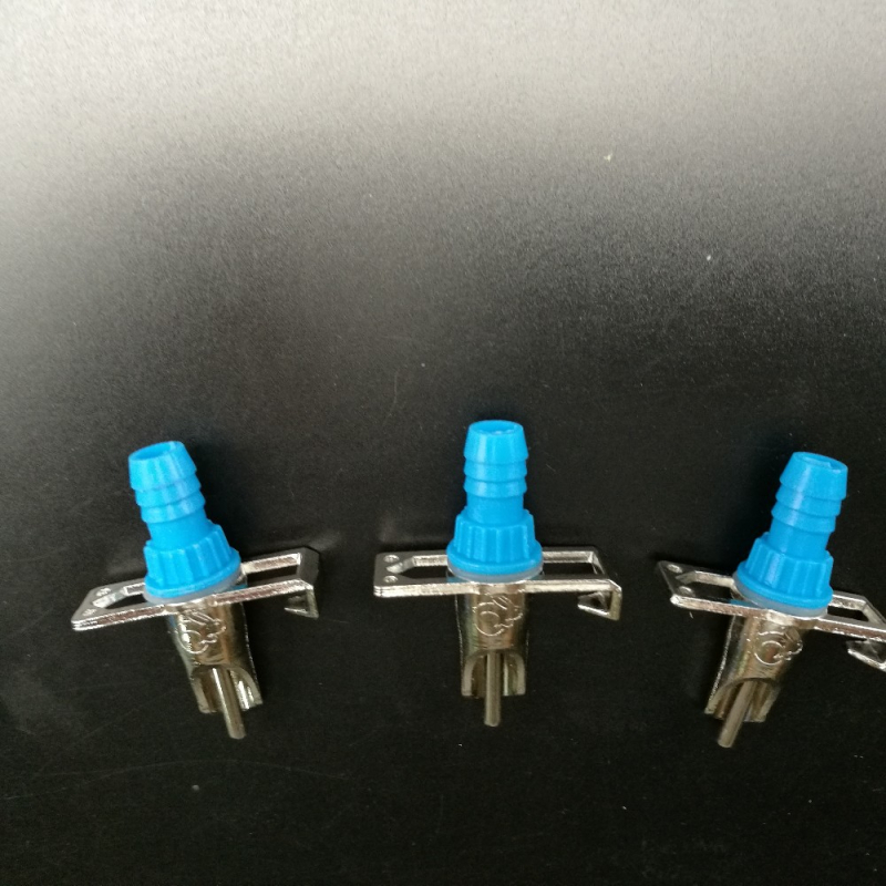 Hongtai ποτίστρα νερού για κουνέλια σε κλουβιά — ακροφύσιο τύπου πάπιας, διπλός ελατηριωμένος μηχανισμός, εξάρτημα εκτροφής