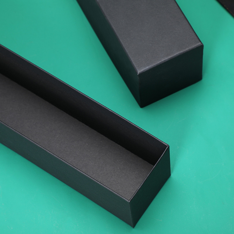 Skėtinių dovanų dėžutė, stačiakampė kartoninė, ofsetinis spausdinimas, fiksuotas kartono įpakavimas, su logotipu