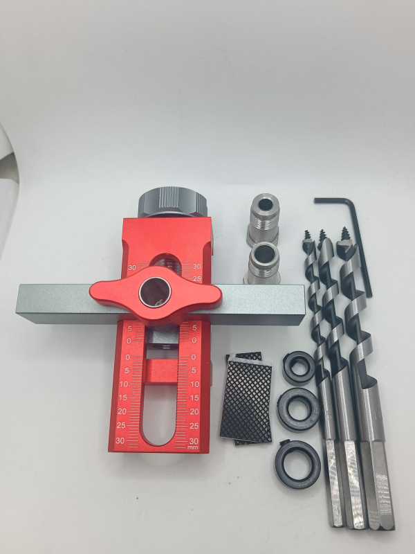 Többfunkciós alumíniumötvözetű szekrényajtó szerelő eszköz, ajtópanel rögzítéséhez és nyitóeszköz, visszalabó mechanizmussal