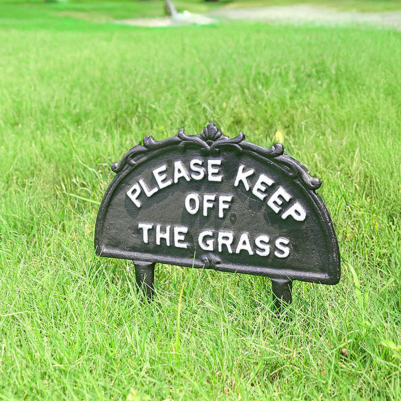 Kovácsolt vasból készült kutyus kertjelző – európai paraszt-stílusú kültéri dekoráció, Hanju Home Furnishing