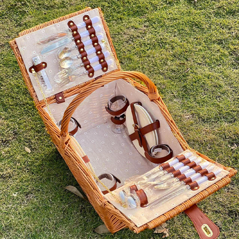 Pikniko krepšys – pintas iš ratano, rankinės formos, modelis Picnic basket, apkrova iki 2,5 kg, su dangčiu
