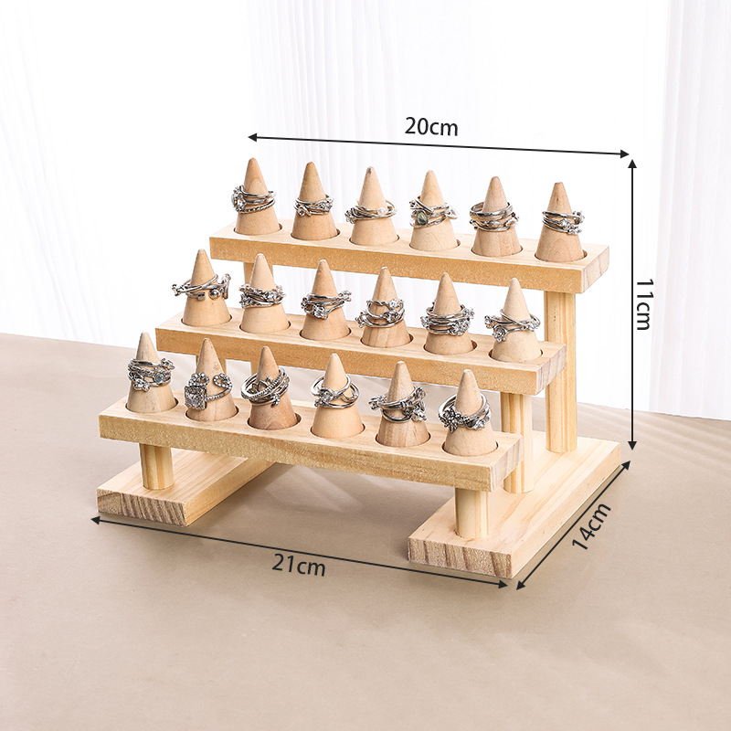 Konuszos, fából készült gyűrűkészítő állvány — háromrétegű / kétszintes dizájn, vintage művészi ékszer kiállítás