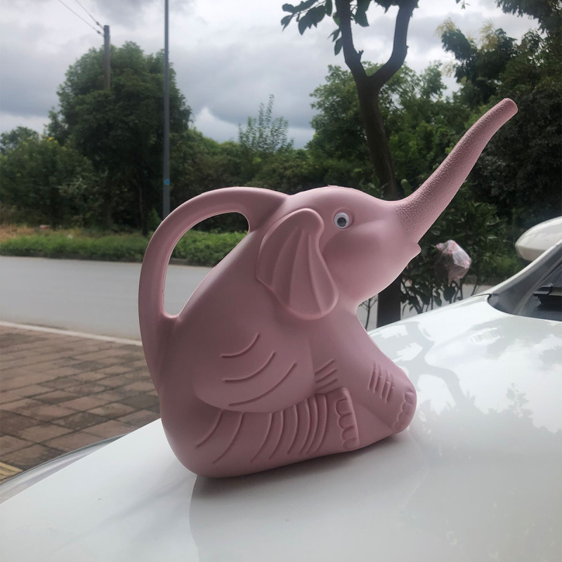 Elefánt alakú öntözőkanna hosszú csőrrel otthoni kertészkedéshez – PP anyag, 2 L kapacitás, öntöző/spray palack