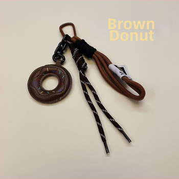 Donut formos rankinės pakabukas su vaisių raštu, nailoninis pakabukas rankinėms, stilius: nacionalinė tendencija ir naujasis stilius (Nailonas; Vaisių raštas; Stilius: Nacionalinė tendencija ir Naujas stilius; Sezonas: Žiema 2024)