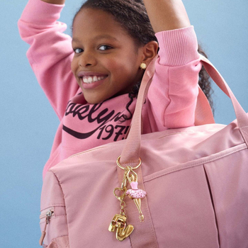 Μπρελόκ για τσάντα με χάντρες αλφαβήτου και φούντα, διακοσμητικό λουλουδιού με στρας, πλαστικό/ρητίνη, ηλεκτροπλατίωση, Άνοιξη 2025