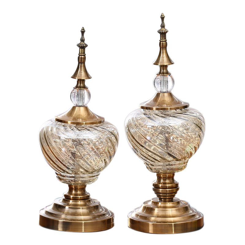 Съд-образна декоративна скулптура, модерен художествен стил; материал: сплав със сребърно/златно покритие; занаят: друго; идея за подарък: рожден ден