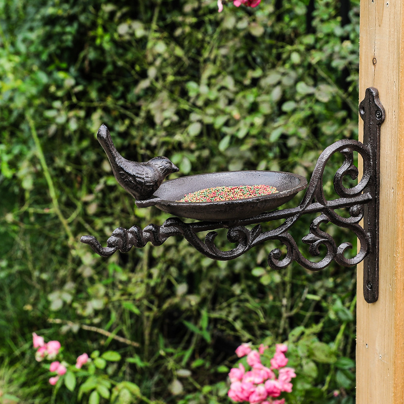 Madáretető – falikép, európai retro stílusú vasból, kerthez és kültérre, modern egyszerűség