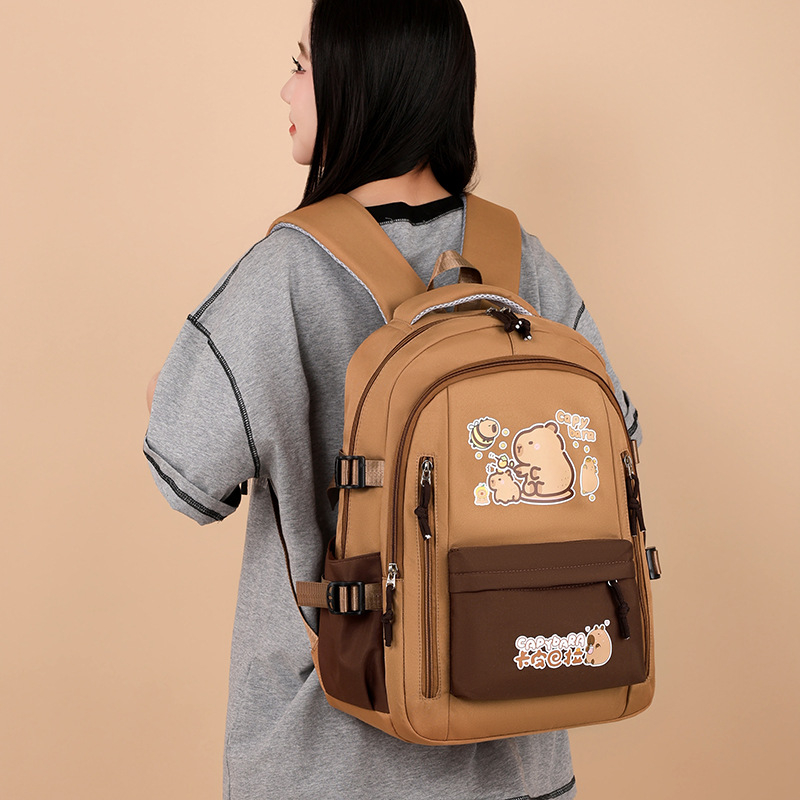 Capybara inspirirani unisex ranac, lagan, kapacitet 20–35 L, najlon vodootporan, za 10-inčni laptop, anime crtani uzorak