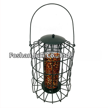 Metalinė lesyklėlė paukščiams su groteline konstrukcija ir keturiais angomis